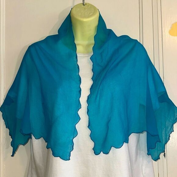 Vtg 60s Regal Aqua/turquoise triple sheer rayon neck scarf with scalloped edges - Picture 1 of 7